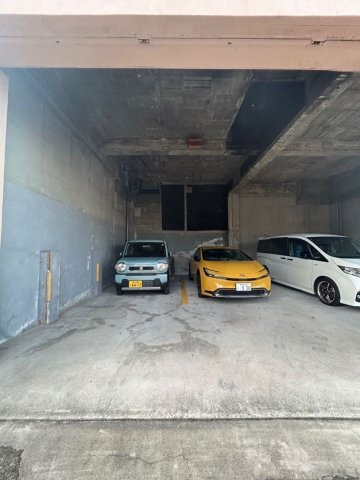 谷岡マンションの駐車場|駐車場に車を止められます