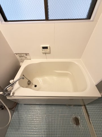 鯉川マンションの浴室