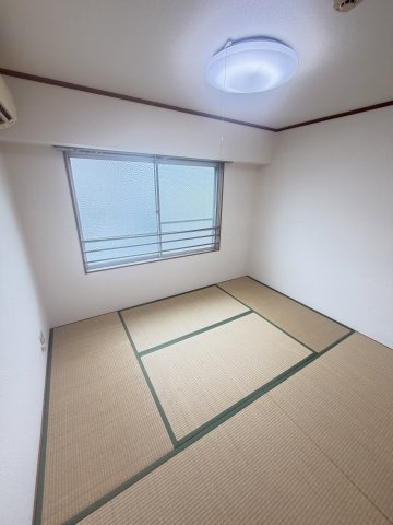 キャピタルマンションの和室