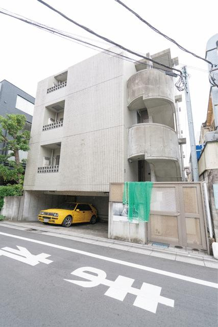 ディム三宿の駐車場