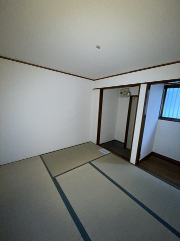 嶋田ハイツの和室