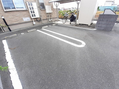【駐車場】 | ポーシェガーデン６ | 駐車場があります