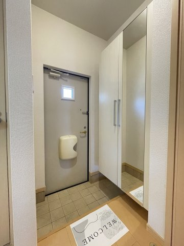 ＮＭＯＮ　Ｆの玄関