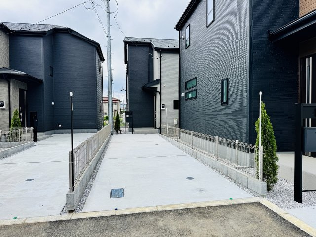 八王子市　上壱分方町　新築一戸建て　１８期の駐車場|～2台駐車可能カースペース～