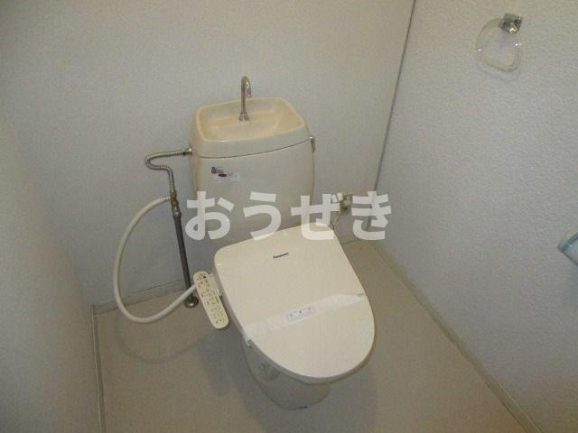 名瀬邸のトイレ