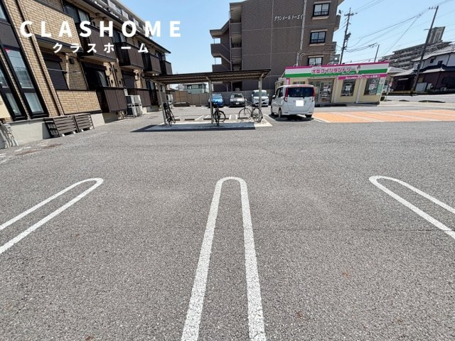 オリエンテ・グローリア　　刈谷市近郊の賃貸はクラスホーム刈谷店の駐車場