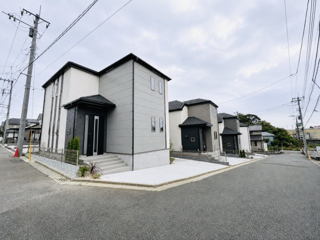 千葉市緑区誉田町1丁目830番〈2期〉の前面道路含む現地写真