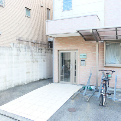 【エントランス】 | カルム御陵前