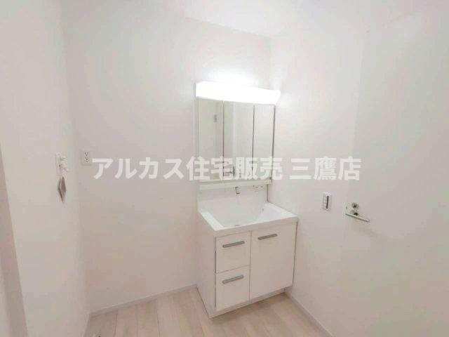 【内覧動画公開中！】府中市多磨町2丁目 西武多摩川線 多磨駅 新築戸建の独立洗面台
