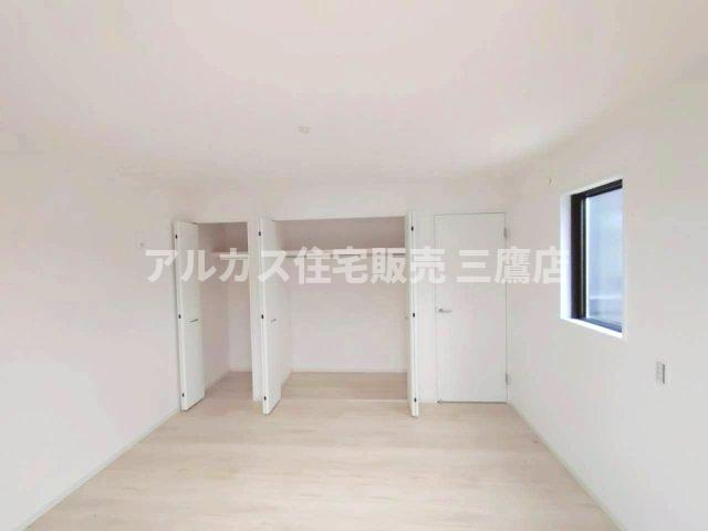【内覧動画公開中！】府中市多磨町2丁目 西武多摩川線 多磨駅 新築戸建の洋室