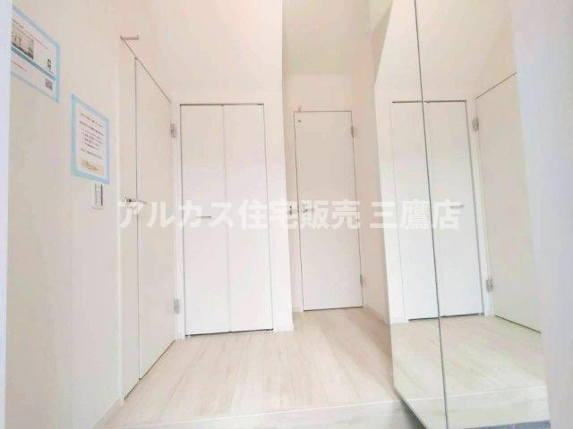 【内覧動画公開中！】府中市多磨町2丁目 西武多摩川線 多磨駅 新築戸建の玄関