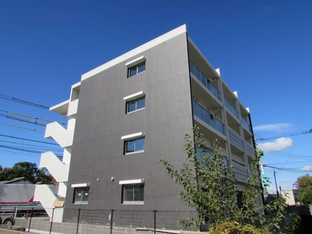 リアングォーム