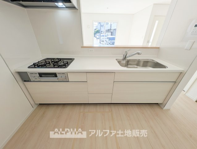 ~武蔵村山残堀3棟~ Newly built houseのキッチン|【Water cleaner】
◆浄水器◆蛇口から流れ出すお水はクリーンでいつも楽しめます。また浄水器内臓シャワー混合栓なので場所取らずのスッキリとしたスタイルです。