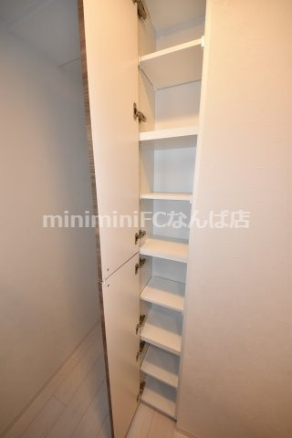 ラ・フォルム鎗屋町