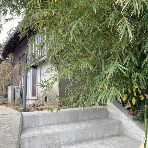 東山町古家付き土地の周辺