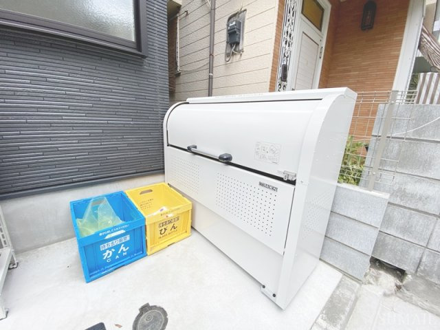 礎レジデンス小岩のその他共用部分|敷地内ゴミ置き場です☆