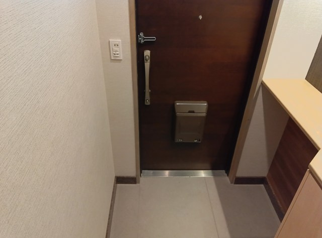 芦屋第一コーポラスの玄関