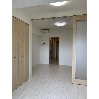 【居間・リビング】 | アクシーズタワー大門町 | こちらの居間で趣味の時間をお楽しみください
