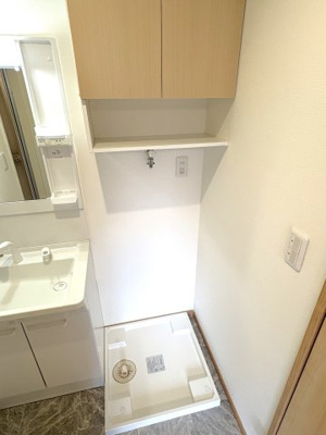 【設備】 | 宝鈴ビル | 室内洗濯機置場