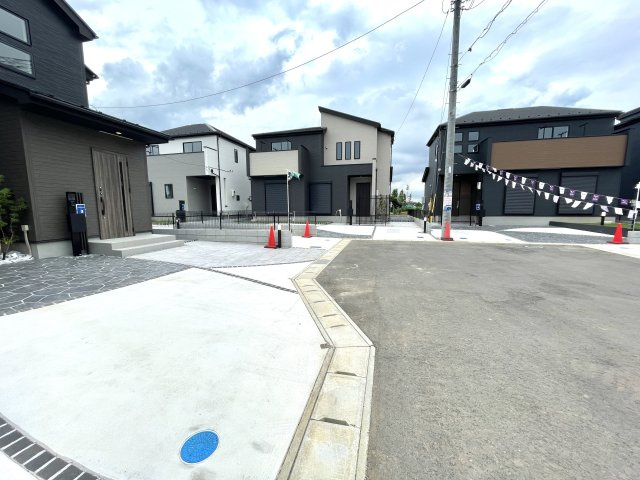 グラファーレ船橋市二和東1丁目11期の前面道路含む現地写真