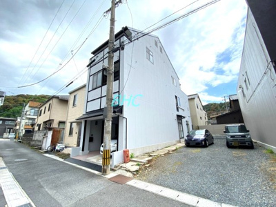 【外観】 | 長等２丁目 | 採光や風通しを考えて設計された間取り。優雅なひと時をお過ごしいただける筈です。