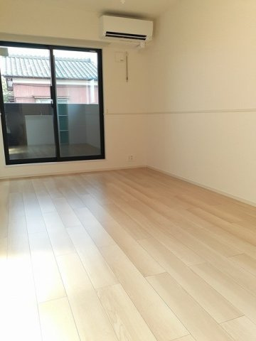 【居間・リビング】 | ポルテ　ボヌールⅡ | ゆったり過ごせるリビングです