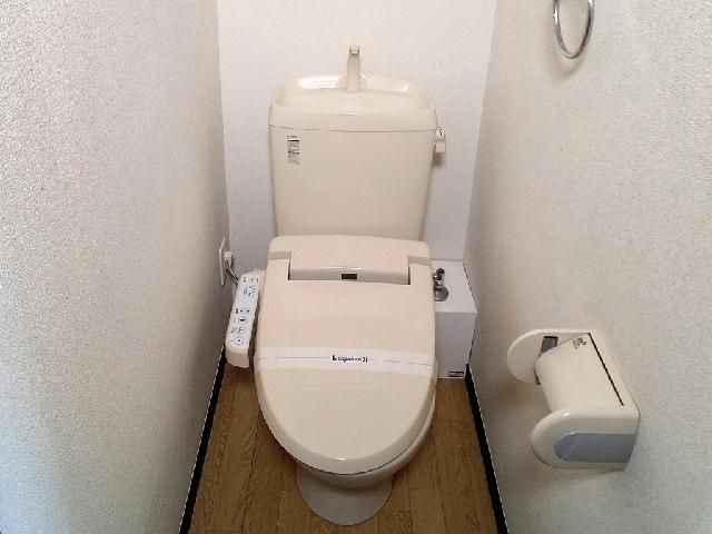 レオパレスラッキーのトイレ