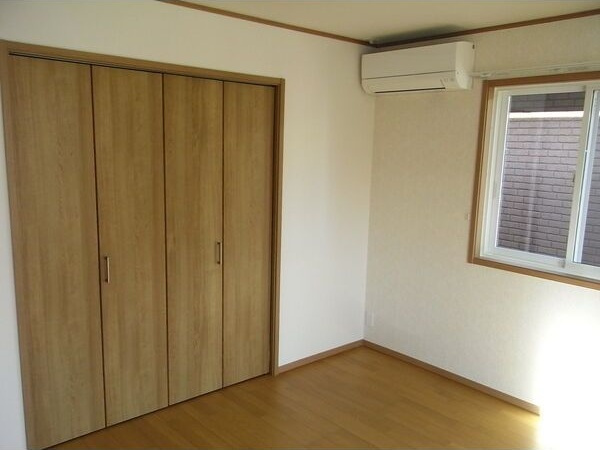 遠見塚2丁目貸家の収納