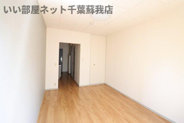 ハイツ朋英Bの洋室|コンパクトで使いやすい洋室です