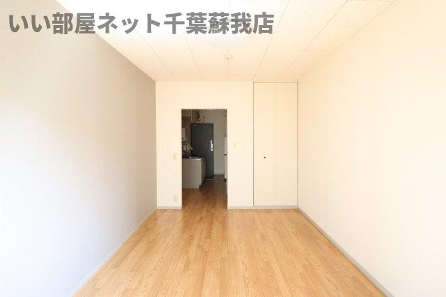 ハイツ朋英Bの居間・リビング|使いやすいリビングです