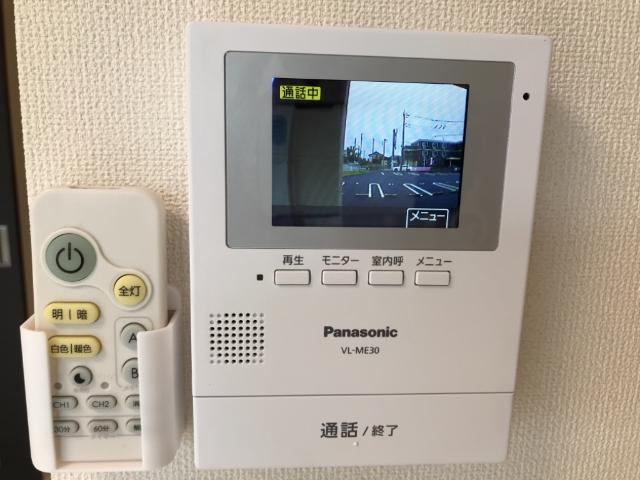 アクア　メルヴェールの内装|カメラ付インターホン
