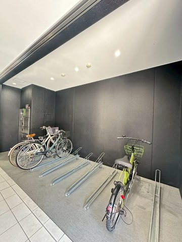 K＆K芥川の駐車場