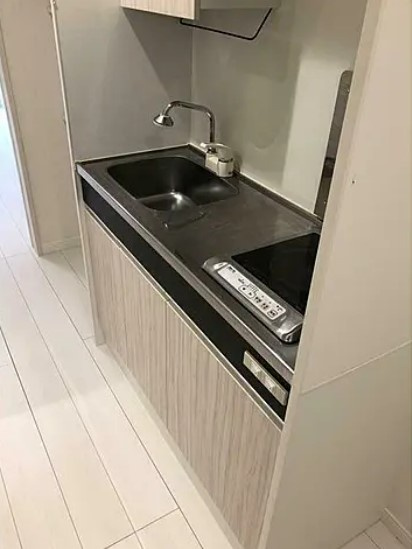 川崎市多摩区三田２丁目のアパートのキッチン