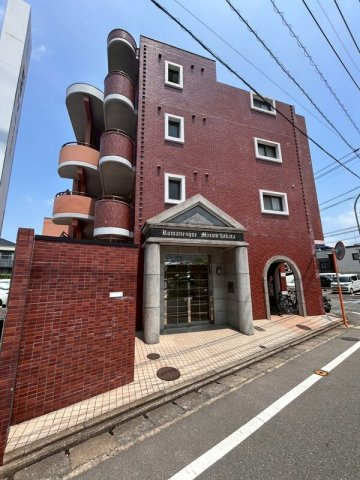 ロマネスク南博多のエントランス