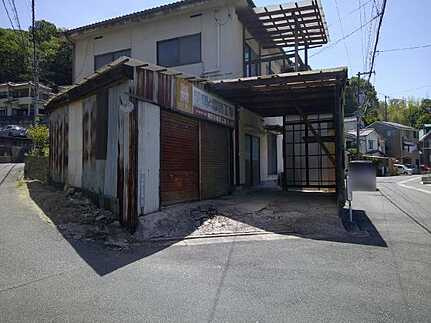 海田町寺迫2丁目中古戸建の前面道路含む現地写真