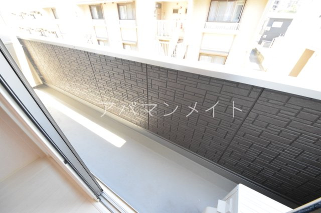 【バルコニー】 | ＢＬＥＳＳ戸塚弥生台 | 陽当たり良好なバルコニーです