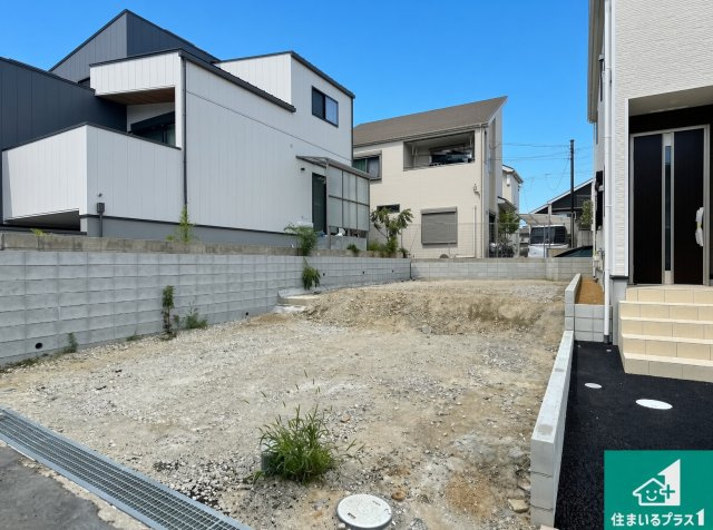 枚方市香里ケ丘　第5期　売土地の外観|周辺は落ち着いた街並みの住宅地！子育てがしやすい住環境です！