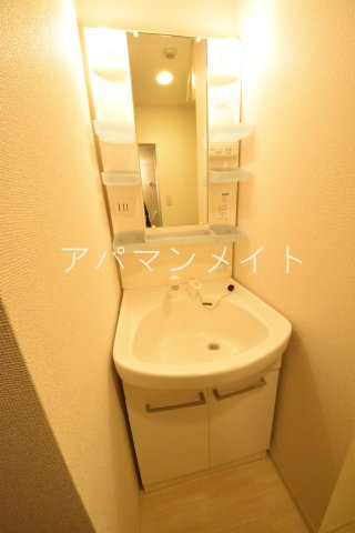 【洗面所】 | GLOIREMANSION | 忙しい朝には欠かせない洗面所です