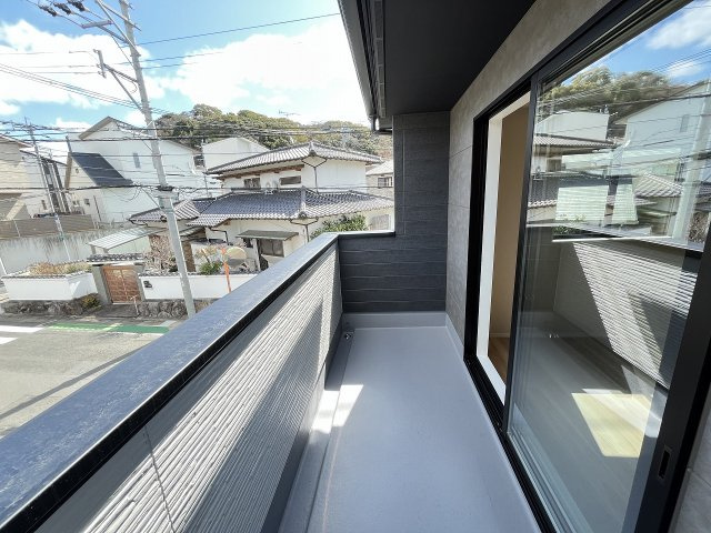 【バルコニー】 | 福岡市早良区飯倉3丁目7期　1号棟（全3棟）【仲介手数料無料・0円】 | 施工例。施工例は完成時と異なる場合があります。