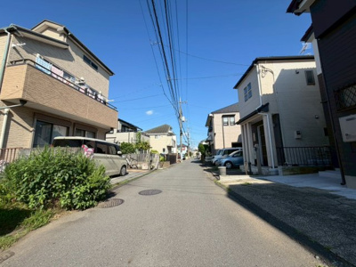 【前面道路含む現地写真】 | 立川市砂川町7丁目　中古戸建　【全1棟】
