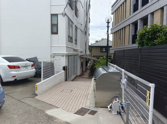 芦屋第一コーポラスのエントランス