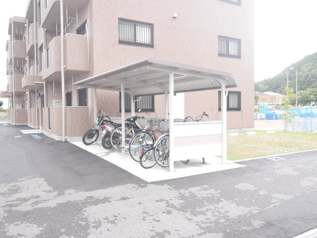 ＳＯＡＲＥ（ソアレ）の駐車場