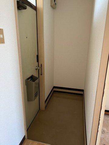 ロイヤル三千刈の玄関