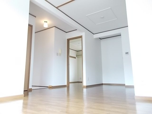 ウエストヒルズの居間・リビング