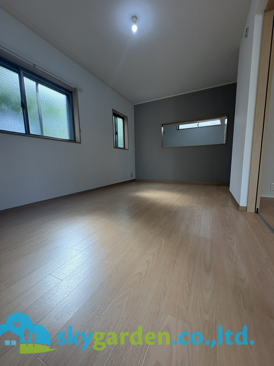 藤沢市稲荷1丁目　中古戸建　の居間・リビング|おしゃれな居間です