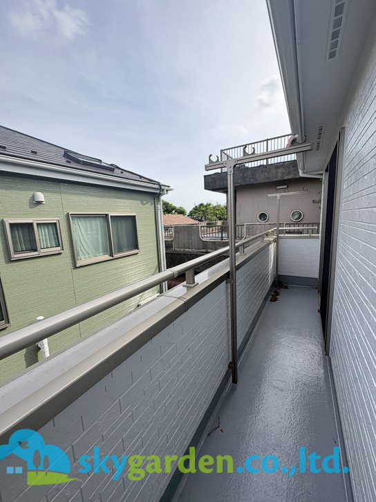 藤沢市稲荷1丁目　中古戸建　のバルコニー|落ち着いた時間を過ごせるバルコニーです