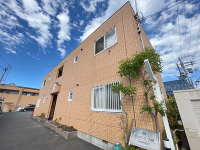 【エントランス】 | サンプレスＡ棟 | 外観写真（昼）