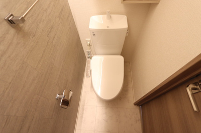 【トイレ】 | D-residence川口3丁目E | 温水洗浄暖房便座