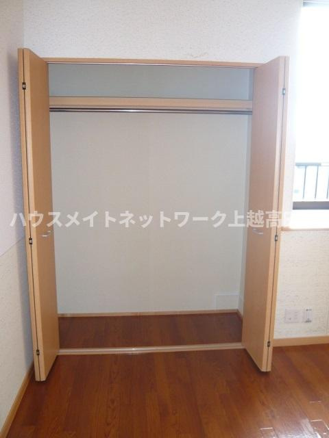 オレンジヒルズＪ２の収納|クローゼット（参考同型202号室室内写真）