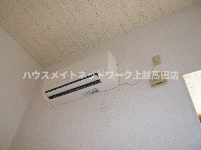オレンジヒルズＪ２の設備|エアコン（参考同型202号室室内写真）